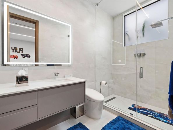 769 NE 77th Ter, Miami FL 33138