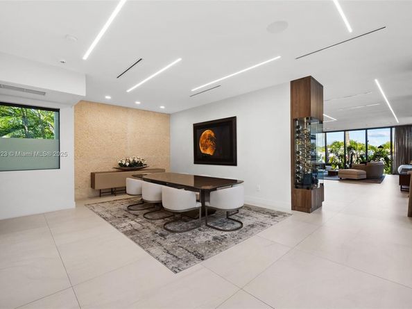 769 NE 77th Ter, Miami FL 33138