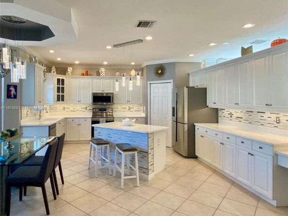 4925 SW 164th Ave, Miramar FL 33027