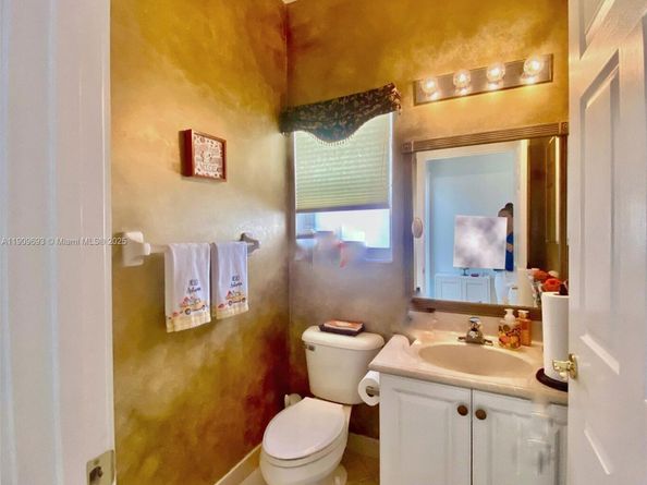 4925 SW 164th Ave, Miramar FL 33027