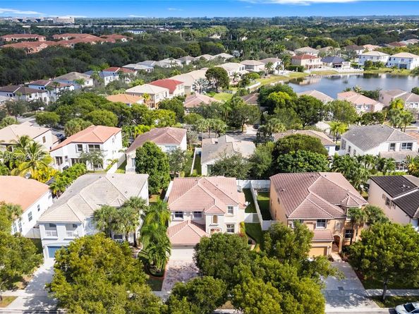 4925 SW 164th Ave, Miramar FL 33027