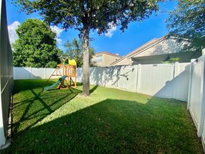 4925 SW 164th Ave, Miramar FL 33027