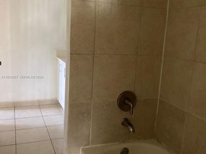 8705 NW 39th St 0, Sunrise FL 33351