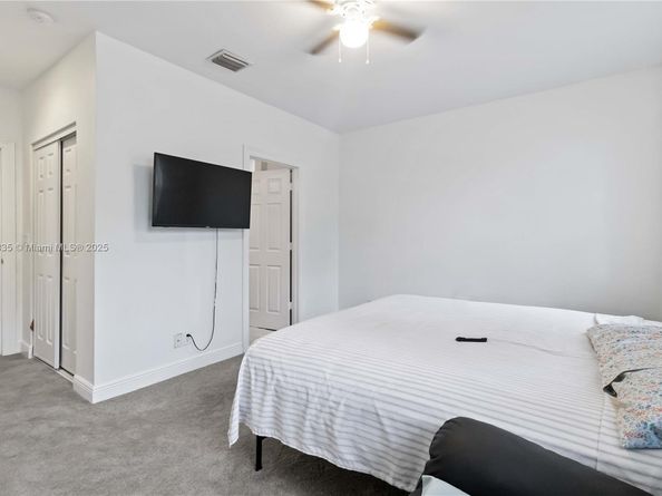 2452 SW 99th Way 2452, Miramar FL 33025