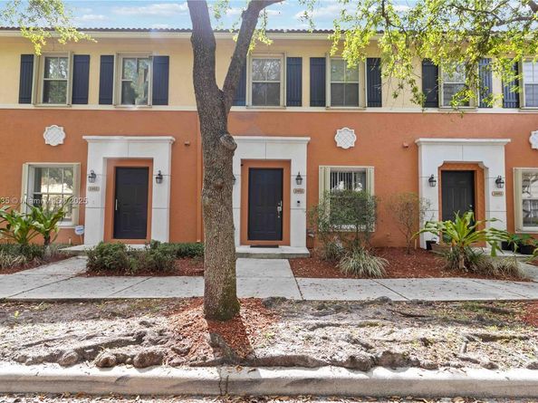 2452 SW 99th Way 2452, Miramar FL 33025