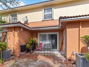 2452 SW 99th Way 2452, Miramar FL 33025