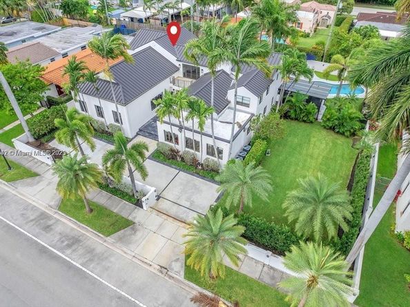 1421 Tyler St, Hollywood FL 33020