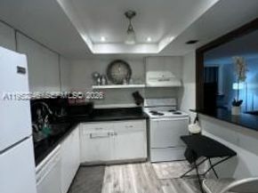 801 Three Islands Blvd 112, Hallandale Beach FL 33009