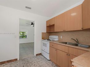 13710 NW 5th Ave, North Miami FL 33168