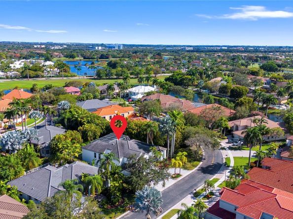 1113 SW 156th Ter, Pembroke Pines FL 33027