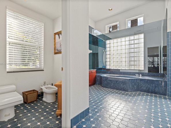 1113 SW 156th Ter, Pembroke Pines FL 33027