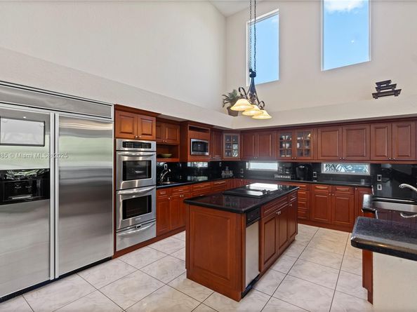 1113 SW 156th Ter, Pembroke Pines FL 33027