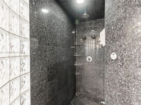 1113 SW 156th Ter, Pembroke Pines FL 33027