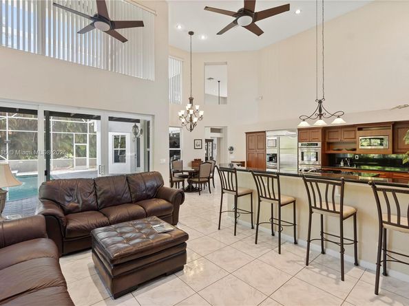 1113 SW 156th Ter, Pembroke Pines FL 33027
