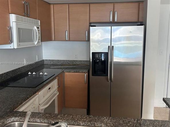 2101 Brickell Ave 502, Miami FL 33129