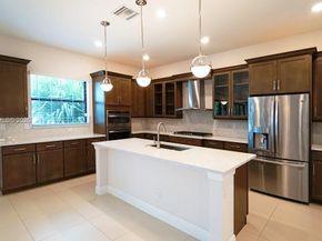 8725 Parkland Bay Dr, Parkland FL 33076