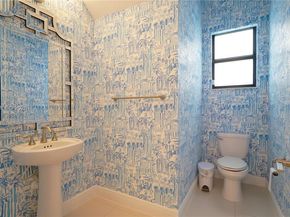 8725 Parkland Bay Dr, Parkland FL 33076