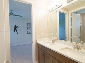 8725 Parkland Bay Dr, Parkland FL 33076