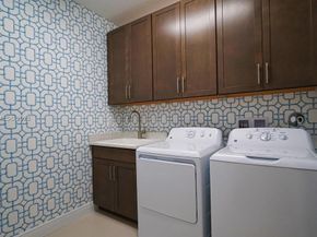 8725 Parkland Bay Dr, Parkland FL 33076