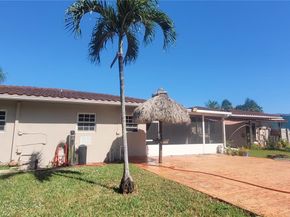 2622 Jackson St, Hollywood FL 33020