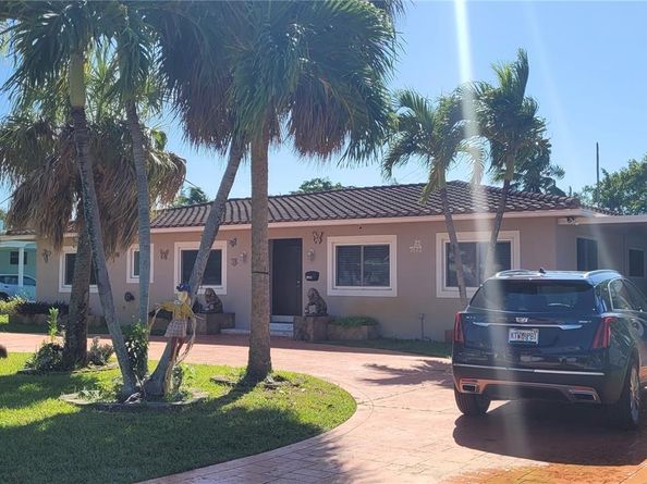 2622 Jackson St, Hollywood FL 33020