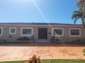 2622 Jackson St, Hollywood FL 33020