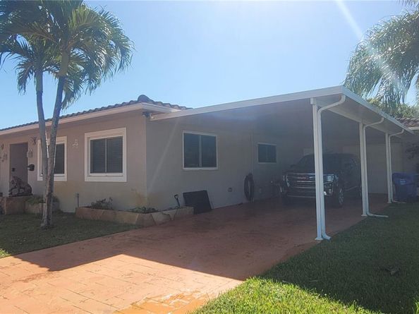 2622 Jackson St, Hollywood FL 33020