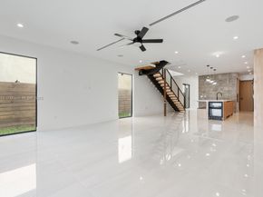 205 NE 17th Ave, Fort Lauderdale FL 33301