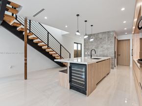 205 NE 17th Ave, Fort Lauderdale FL 33301