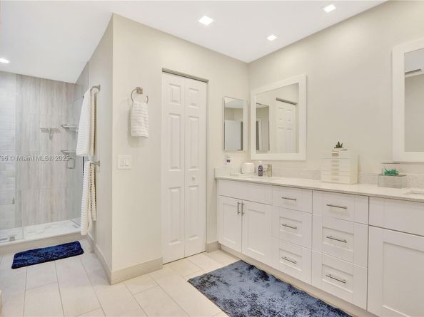 6775 SW 103rd Ct, Miami FL 33173