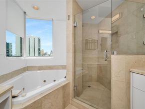 19400 Turnberry Way 932, Aventura FL 33180