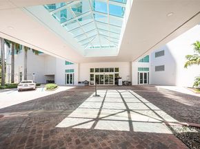 19400 Turnberry Way 932, Aventura FL 33180