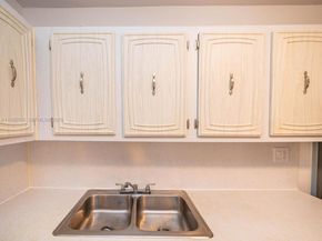 8161 SW 24th Ct 202, Davie FL 33324