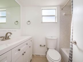 8161 SW 24th Ct 202, Davie FL 33324