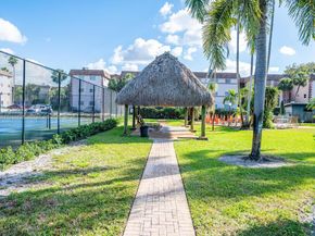 8161 SW 24th Ct 202, Davie FL 33324