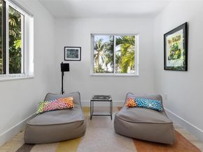 2550 Flamingo Dr, Miami Beach FL 33140