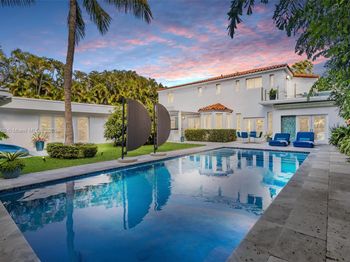 2550 Flamingo Dr