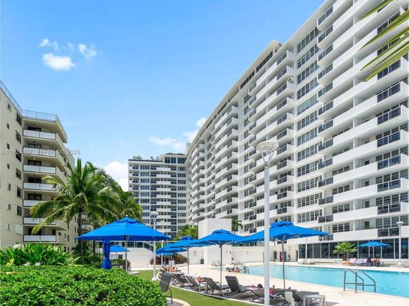 100 Lincoln Rd PH8, Miami Beach FL 33139