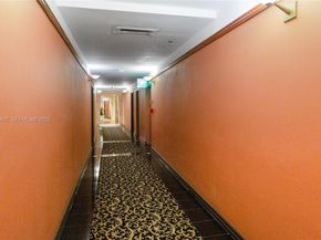 100 Lincoln Rd PH8, Miami Beach FL 33139