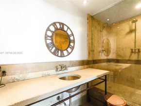 100 Lincoln Rd PH8, Miami Beach FL 33139