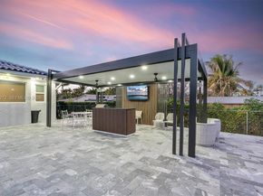 135 SW 125th Ave, Miami FL 33184