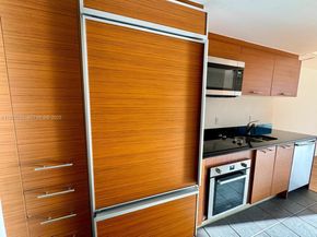 50 Biscayne Blvd 1703, Miami FL 33132