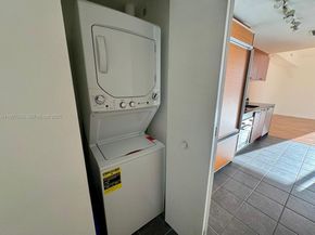 50 Biscayne Blvd 1703, Miami FL 33132