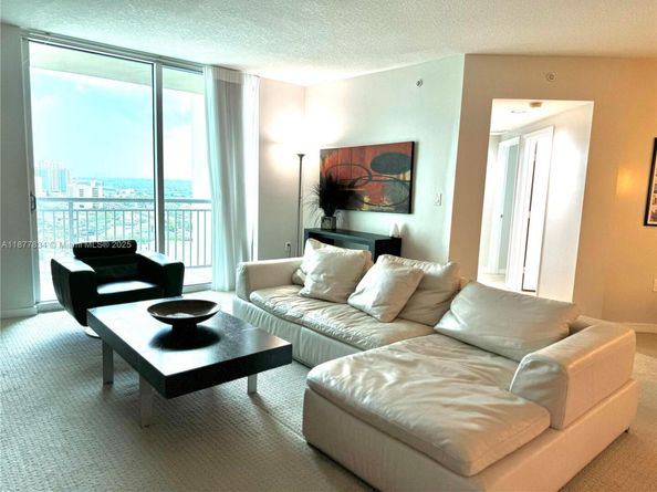 9055 SW 73rd Ct 1705, Miami FL 33156