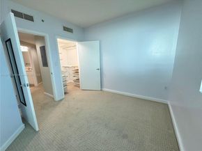 9055 SW 73rd Ct 1705, Miami FL 33156
