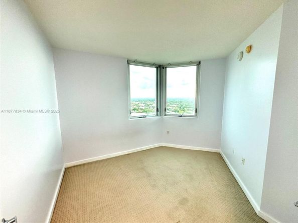 9055 SW 73rd Ct 1705, Miami FL 33156