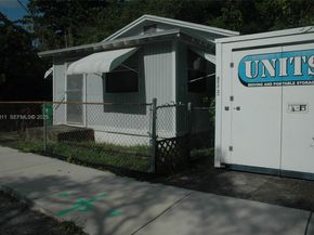 3537 Charles Ave, Miami FL 33133