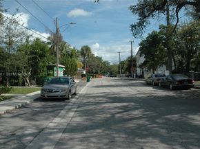 3537 Charles Ave, Miami FL 33133