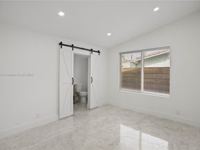 1724 SW 5th St, Fort Lauderdale FL 33312