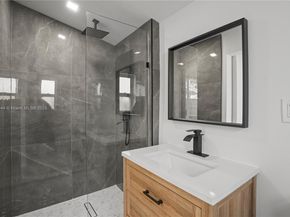 1724 SW 5th St, Fort Lauderdale FL 33312